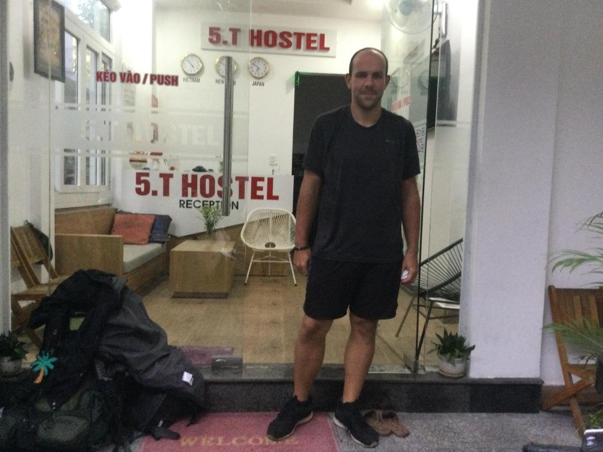 5.T Hostel Hue Eksteriør bilde